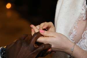 2017.02.18_15.15.39 Anstecken des Ringes.